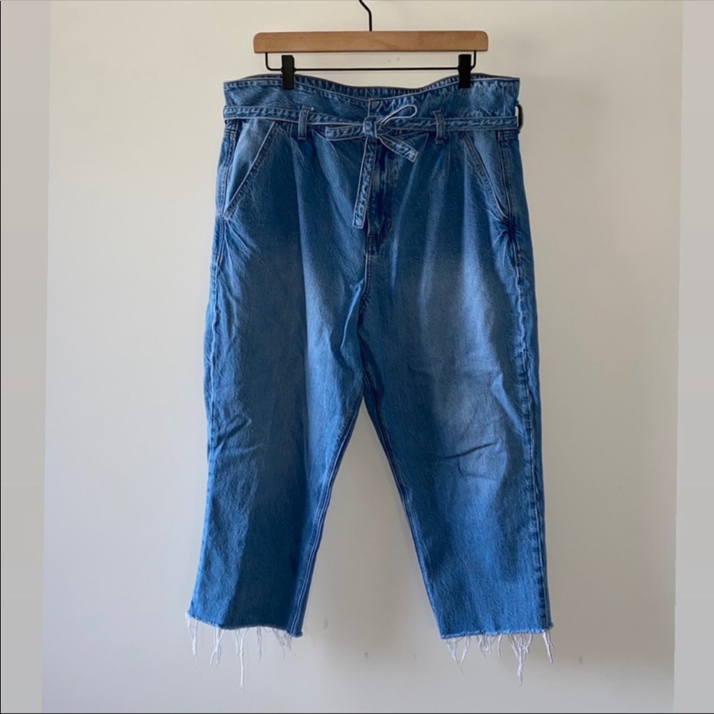 American Eagle Paper bag Mom Jeans